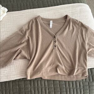 ALO Yoga Tan Polo Collar Boxy Crop Blouse
